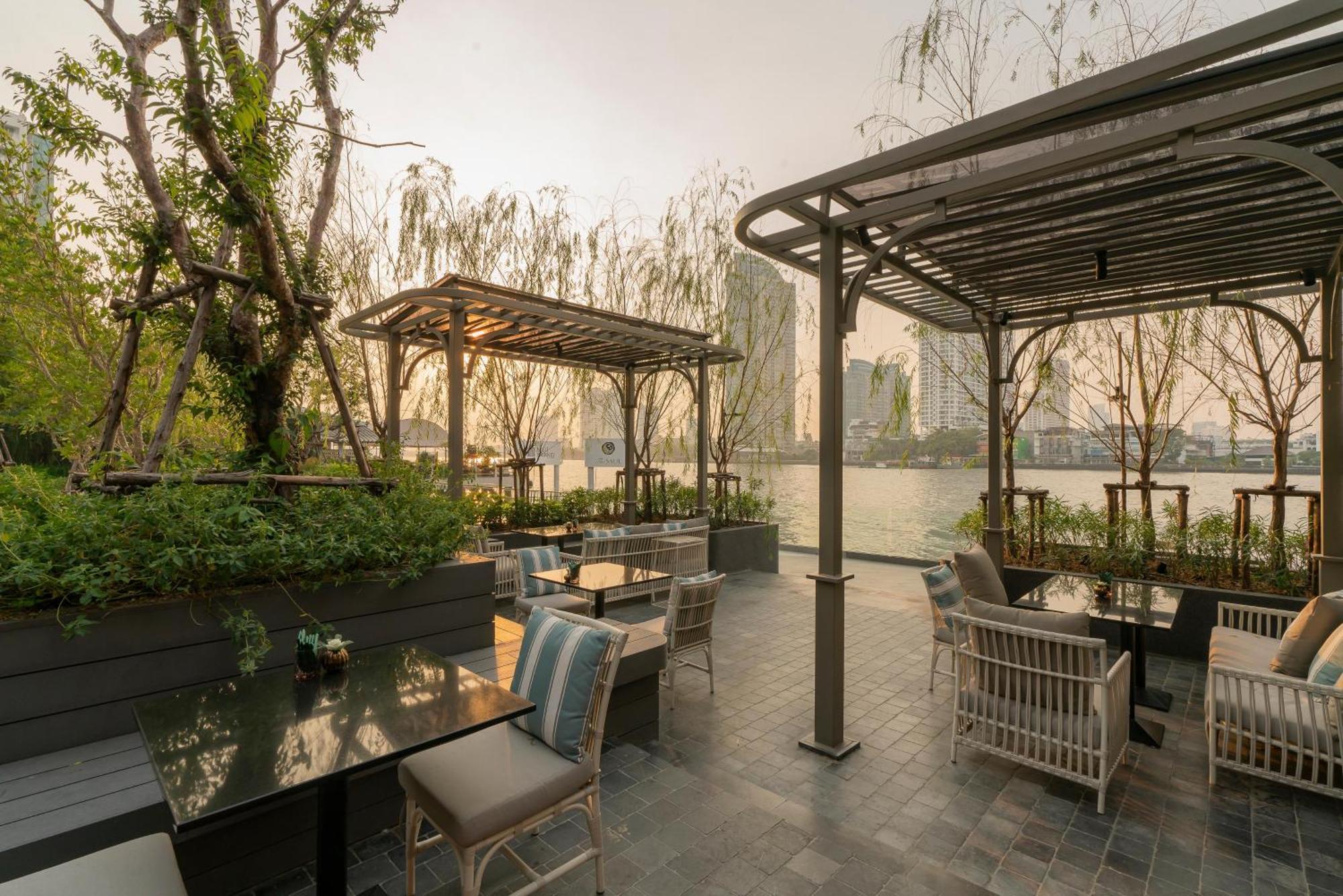 The Salil Hotel Riverside Bangkok Eksteriør bilde The River